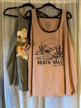 torrid Graphic Tank-Top Set
